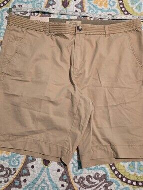 NWT Natural Reflections Women's Tan/Safari Front Casual Shorts